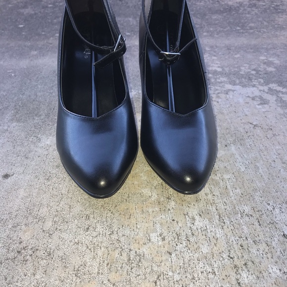 Pleaser Pumps - Picture 8 of 12